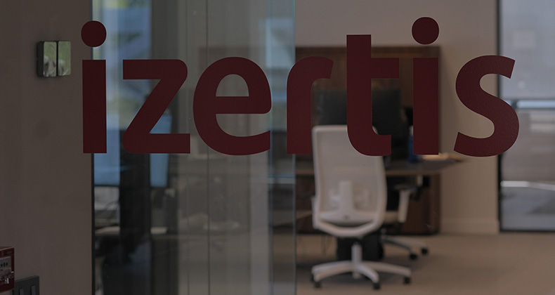 Izertis adquiere la compañía británica Projecting y refuerza su posición internacional