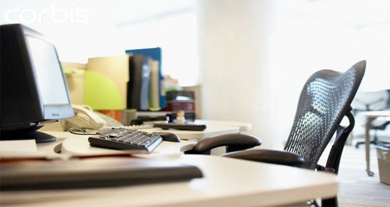 234.000 personas faltan a trabajar cada día pese a no estar de baja
