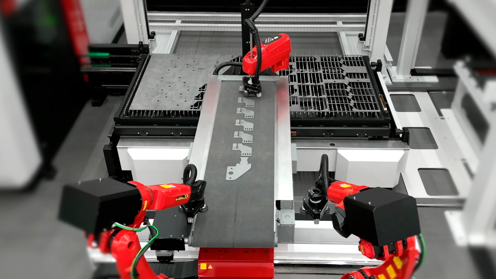 Lantek y TCI Cutting impulsan la automatización con un sistema avanzado de descarga de piezas