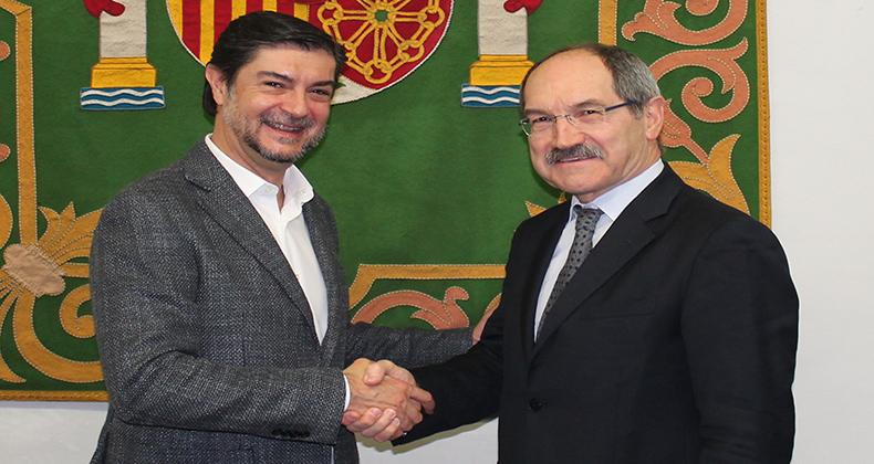 Acuerdo de colaboración entre AMETIC y la FEMP
