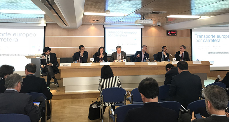 Administración, representantes políticos y CONFEBUS muestran su unanimidad en la defensa del modelo español de autobús