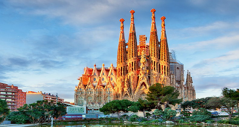 Barcelona cae siete puestos en el ranking de las ciudades con mejor reputación del mundo y Madrid gana dos