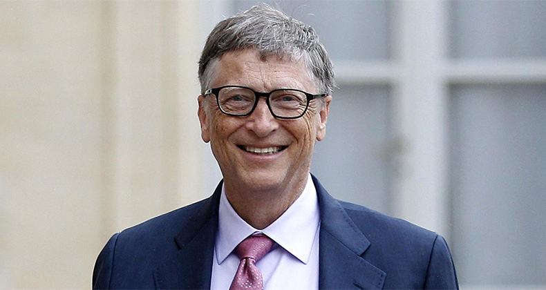 Bill Gates dice que los ricos como él deberían pagar impuestos «significativamente más altos»