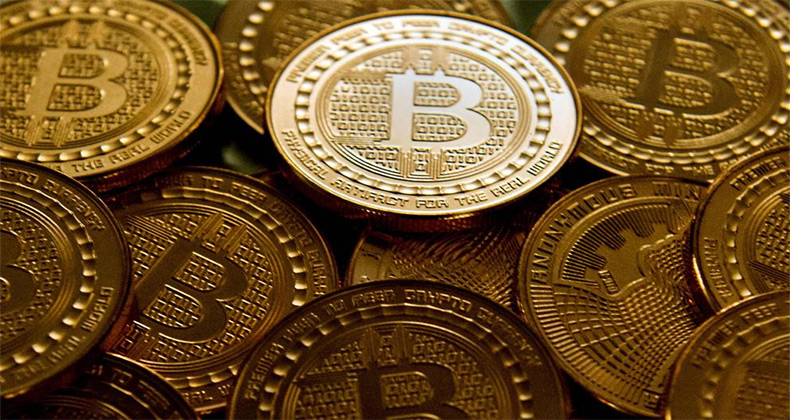 El Bitcoin baja a mínimos de dos meses tras rechazar Facebook publicitarlo