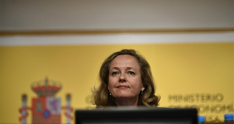 Calviño niega que el empleo se desacelere y prevé que el paro baje incluso del 14% este año