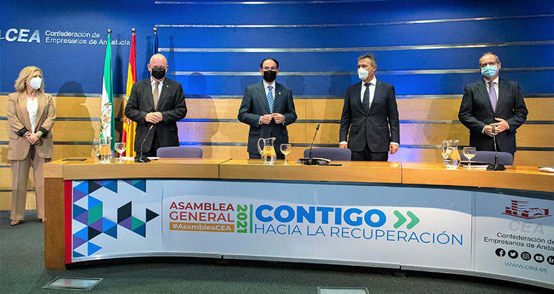 CEA señala la vacunación masiva como “la mejor política económica” y reclama más presencia de las empresas en las reformas pendientes