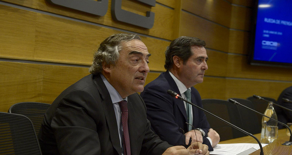 CEOE y CEPYME dan el visto bueno al acuerdo con los sindicatos