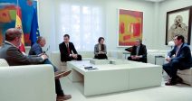 ceoe-cepyme-ugt-ccoo-presentan-al-presidente-del-gobierno-pedro-sanchez-iv-aenc