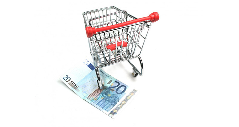CEOE señala el esfuerzo del tejido productivo para no repercutir todo el aumento de costes en precios finales