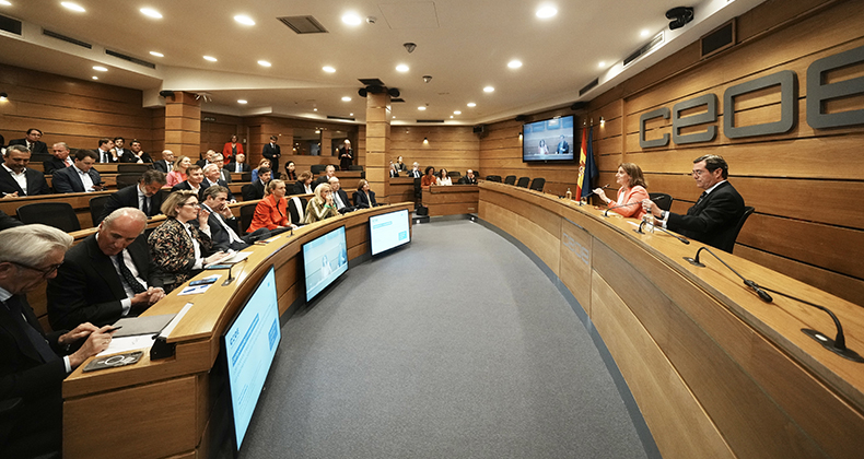 CEOE subraya ante Ribera el papel clave de las nuevas Directrices europeas de concentraciones para impulsar la competitividad de la UE y de las empresas