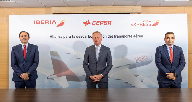Cepsa y el grupo Iberia sellan una ambiciosa alianza estratégica para descarbonizar a gran escala el transporte aéreo