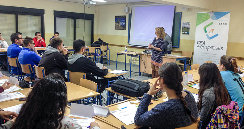 La CGE ‘despierta’ el espíritu emprendedor de 108 alumnos de cinco centros educativos de Granada