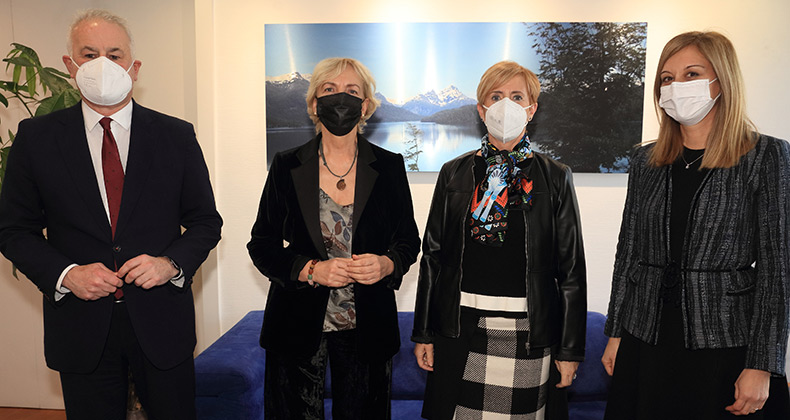 La Consejera Arantxa Tapia se ha reunido hoy con la Junta Directiva de CEBEK