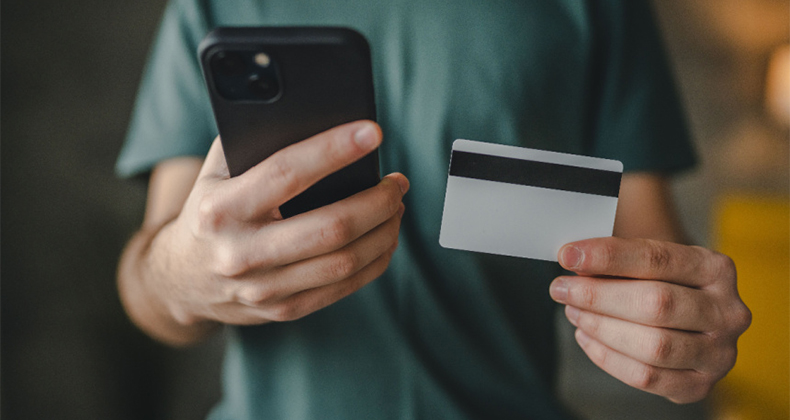 Una contraseña débil abre la puerta al fraude online: el 45% de los españoles ha sufrido un intento de estafa al comprar online