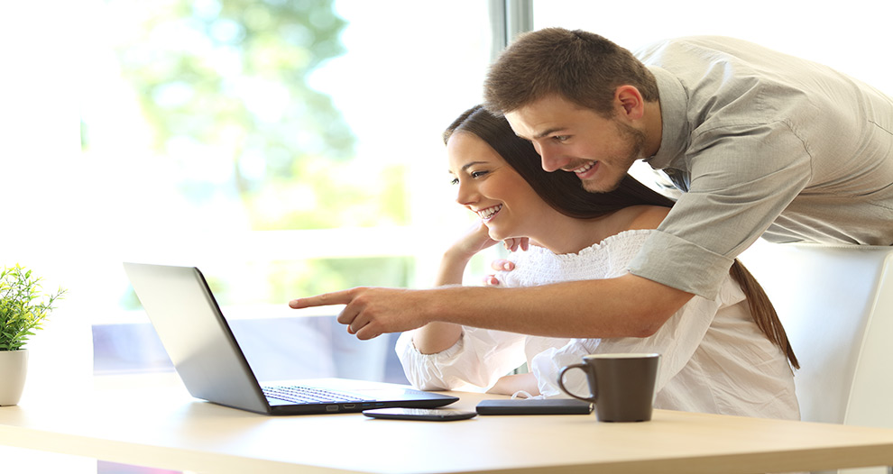Conveniencia, ofertas y precio, principales factores de los españoles para la compra online