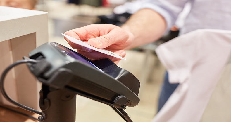 El miedo al contagio por COVID-19 impulsa el pago por enlace y el contactless en el pequeño comercio