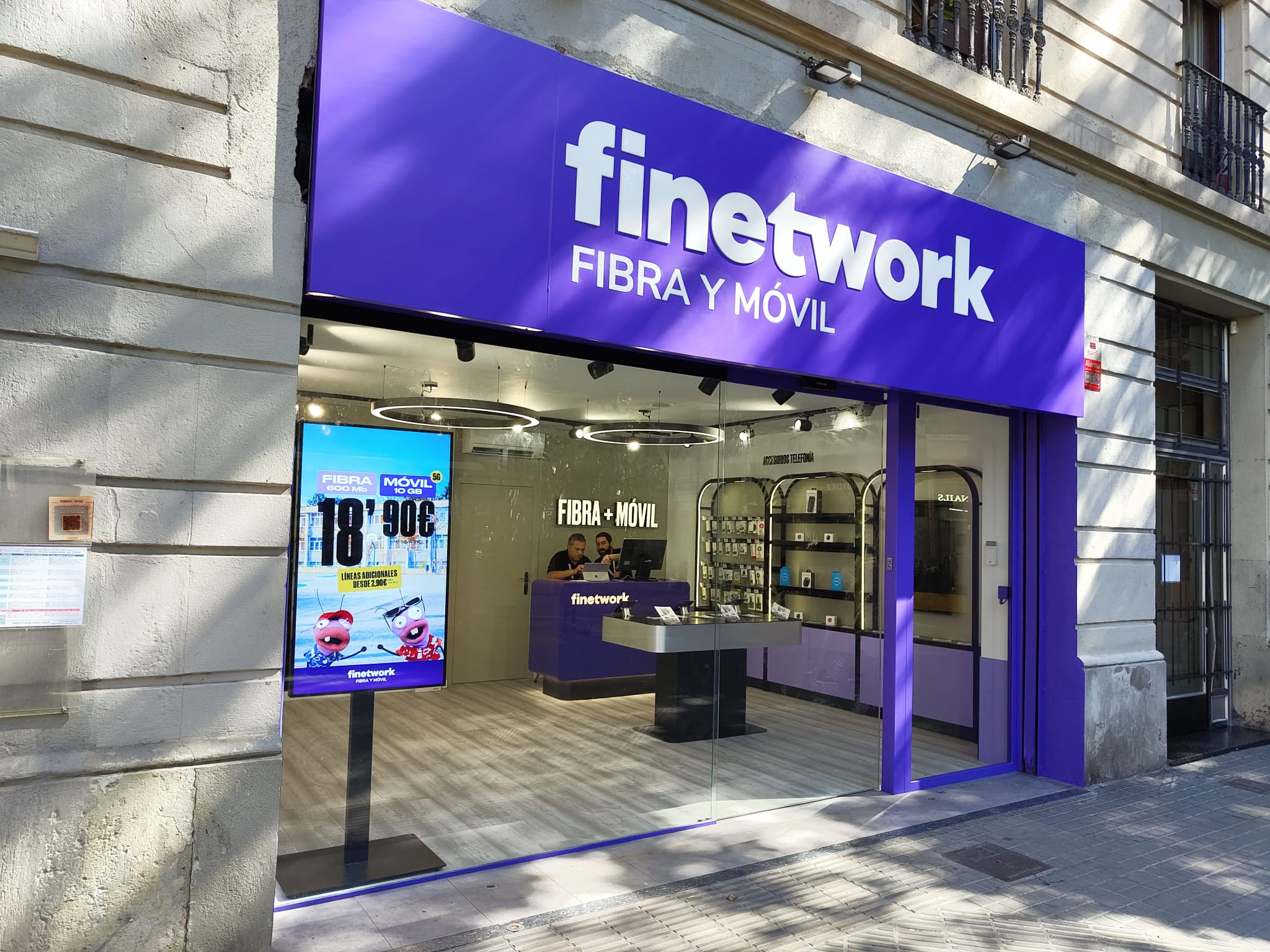 Finetwork abre 4 nuevas tiendas en Cataluña para acelerar su crecimiento en esta Comunidad