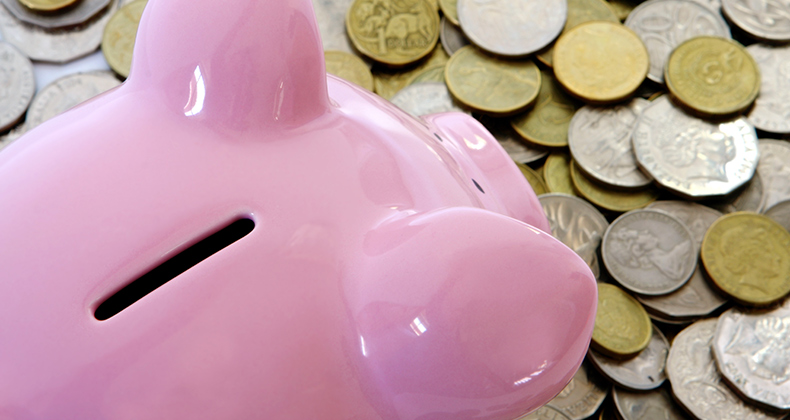 Los depósitos de hogares y empresas se elevaron un 0,81% en mayo, hasta 1,075 billones de euros
