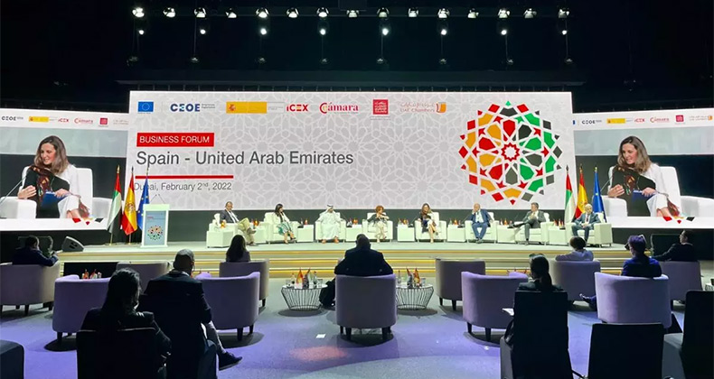 Los empresarios españoles viajan a Emiratos Árabes para analizar oportunidades de inversión