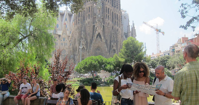 España dejaría de ingresar 12.000 millones de euros por menos turismo extranjero a raíz de la crisis catalana