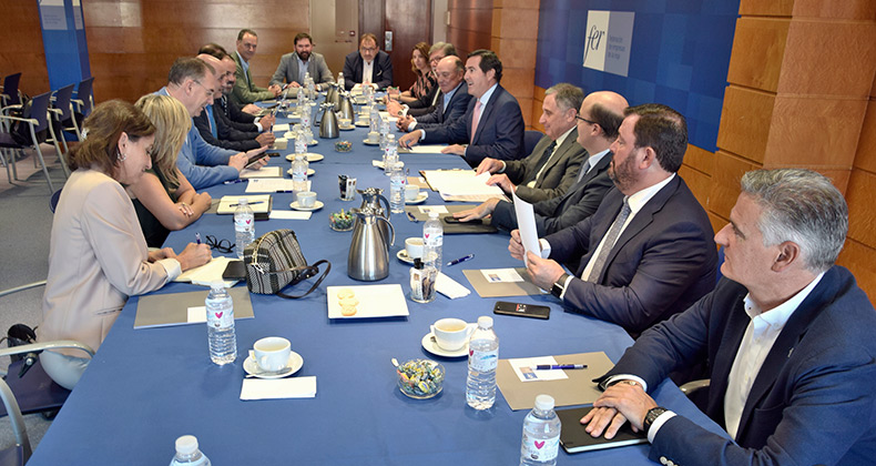 La FER acoge una reunión con patronales vecinas, a la que ha asistido el presidente de CEPYME, Antonio Garamendi