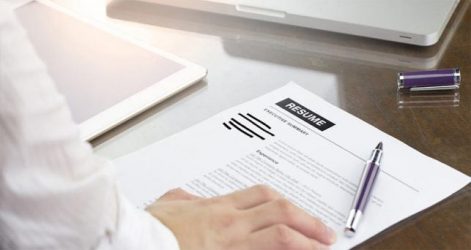 firmado-protocolo-desarrollar-curriculum-ciego-evitar-discriminaciones