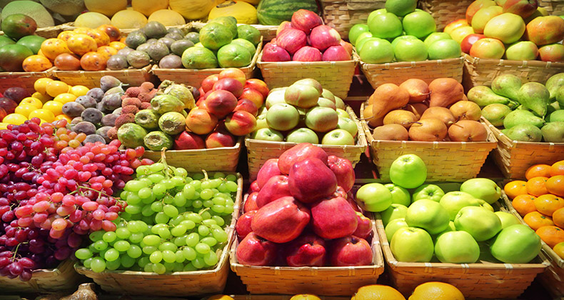 Frutas, patatas y bebidas alcohólicas, lo que más se ha encarecido en lo que va de año