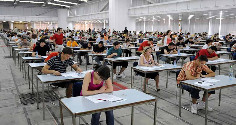 ¿Buscas trabajo? El Gobierno aprueba una oferta de empleo público de 20.000 plazas