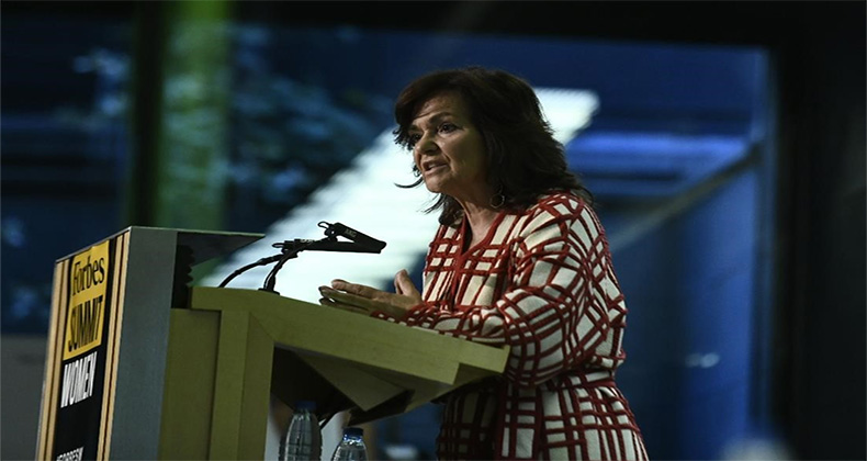 El Gobierno quiere llevar por la vía urgente su ley de igualdad laboral para obligar a empresas a tener jefas