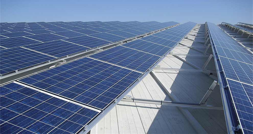 El Gobierno subvencionará hasta el 80% de proyectos locales de autoconsumo de electricidad