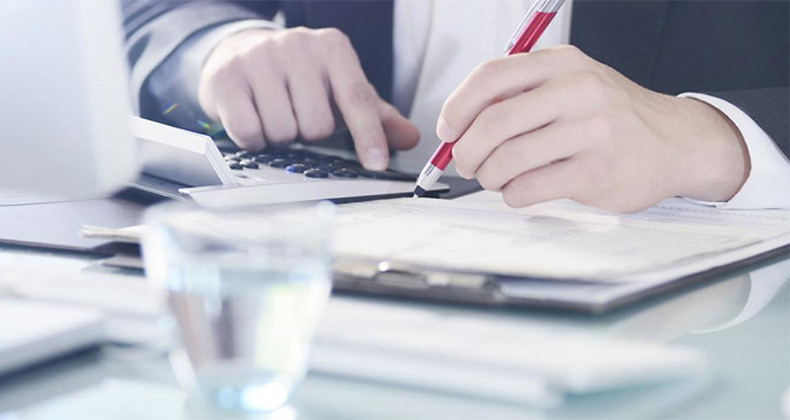 Economía lanza una guía sobre la obligación de inscripción de personas físicas en el Registro Mercantil