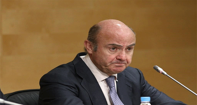 De Guindos dice que las empresas salen de Cataluña por la «irracionalidad» y «radicalidad» de la Generalitat