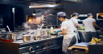hosteleria-contratos-mayo-lidera-crecimiento-contratacion