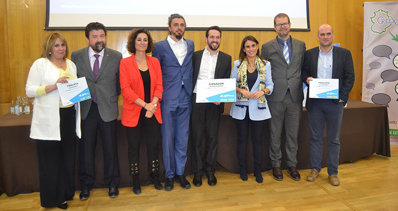 Javier Peinado destaca la innovación como una exigencia de futuro y reclama apoyo para que las empresas extremeñas puedan asumir el reto