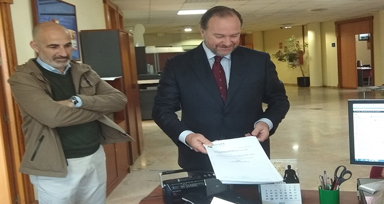 José Luis García-Palacios Álvarez formaliza su candidatura a la presidencia de la FOE