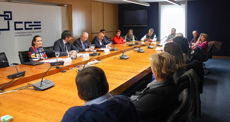 La CGE y el Colegio Notarial de Andalucía informan sobre fiscalidad en las transmisiones de empresas y reclamación de impagos