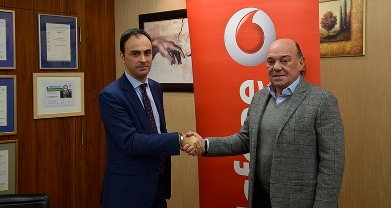 La FER y Vodafone renuevan un acuerdo, que garantiza ventajas a las empresas y autónomos riojanos en sus comunicaciones