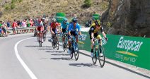 la-vuelta-19-primer-evento-deportivo-espana-conecta-vehiculos-medicos