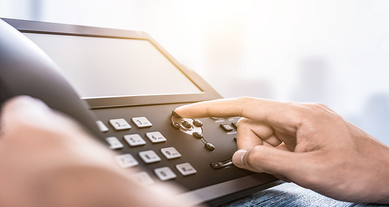 Las llamadas telefónicas se mantienen como la herramienta más efectiva para cerrar ventas