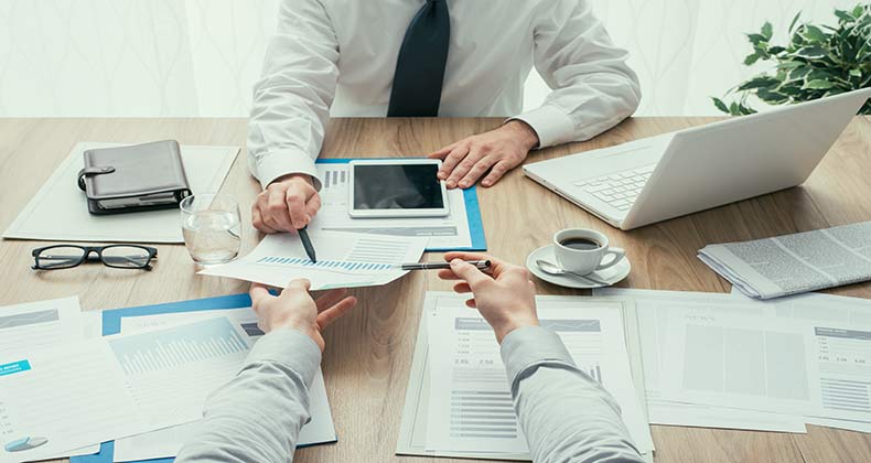 Los administradores concursales niegan ser liquidadores de empresas y querer alargar los concursos