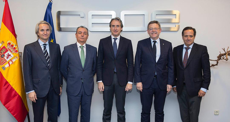 Los puertos de la Comunidad Valenciana manejan casi la mitad del comercio exterior español