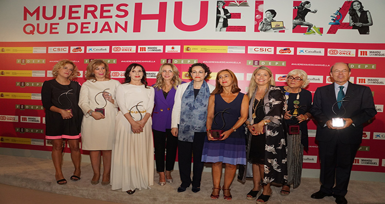 Magdalena Valerio: «Para conseguir la igualdad real y efectiva es necesario empezar por la educación»