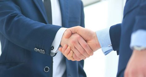 mas-mitad-empresas-prefieren-contratar-antes-que-formar