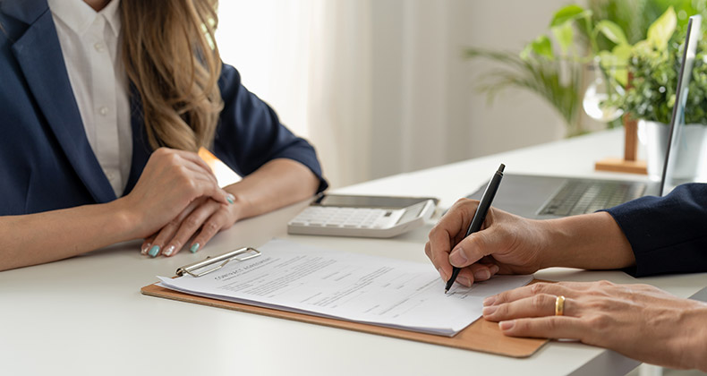 Una mayor presencia de las ETT en España generaría 443.000 puestos de trabajo para mujeres