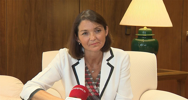 La ministra de Industria afirma que el Gobierno trabaja en nueva fiscalidad «del siglo XXI»
