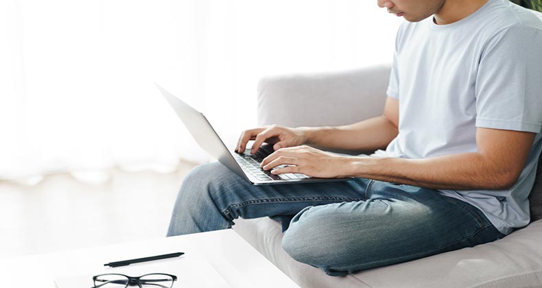 Más de la mitad de los empleados sigue sin contar con un espacio en sus hogares adaptado para desarrollar su trabajo