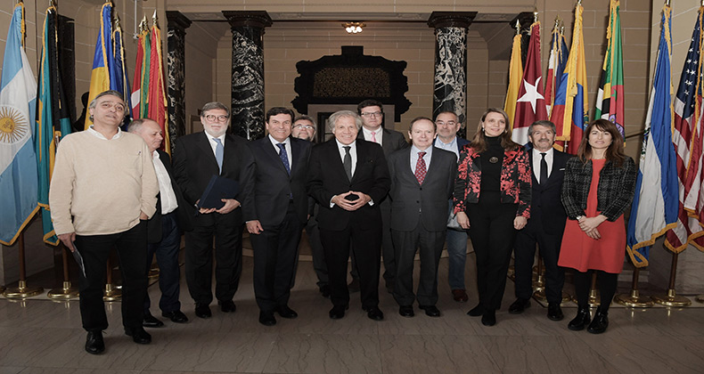 El modelo de concertación económica y social de Castilla y León, instrumento para el diálogo entre empresarios y sindicatos americanos
