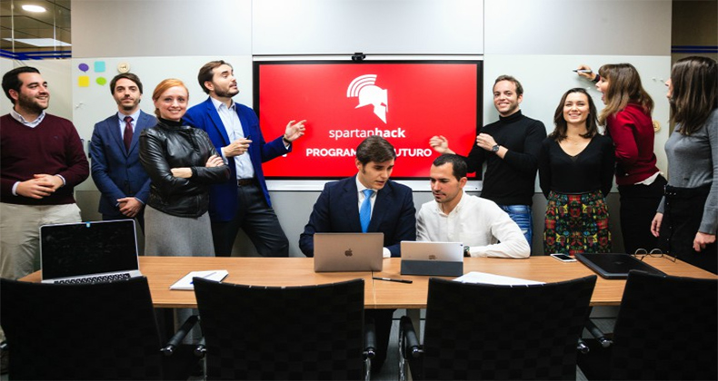 Nace Spartanhack, una escuela de negocios que combina programación y emprendimiento