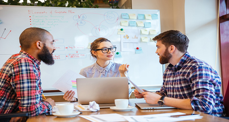 Ocho de cada diez jóvenes con formación superior están trabajando