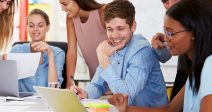 ocho-diez-trabajadores-menores-25-anos-estan-satisfechos-empleo